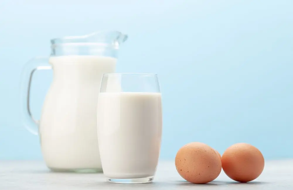 Huevos y leche