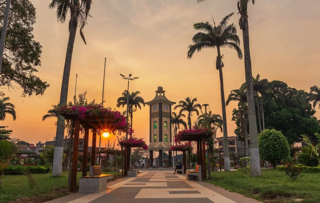 plaza-armas-puerto-maldonado-