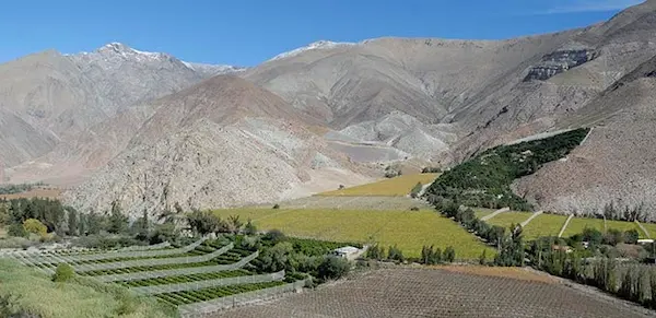 valle del elqui cielo despejado chile
