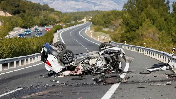 ¿Por qué ocurren los accidentes en carretera?