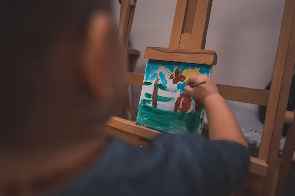 niño descubriendo sus habilidades
